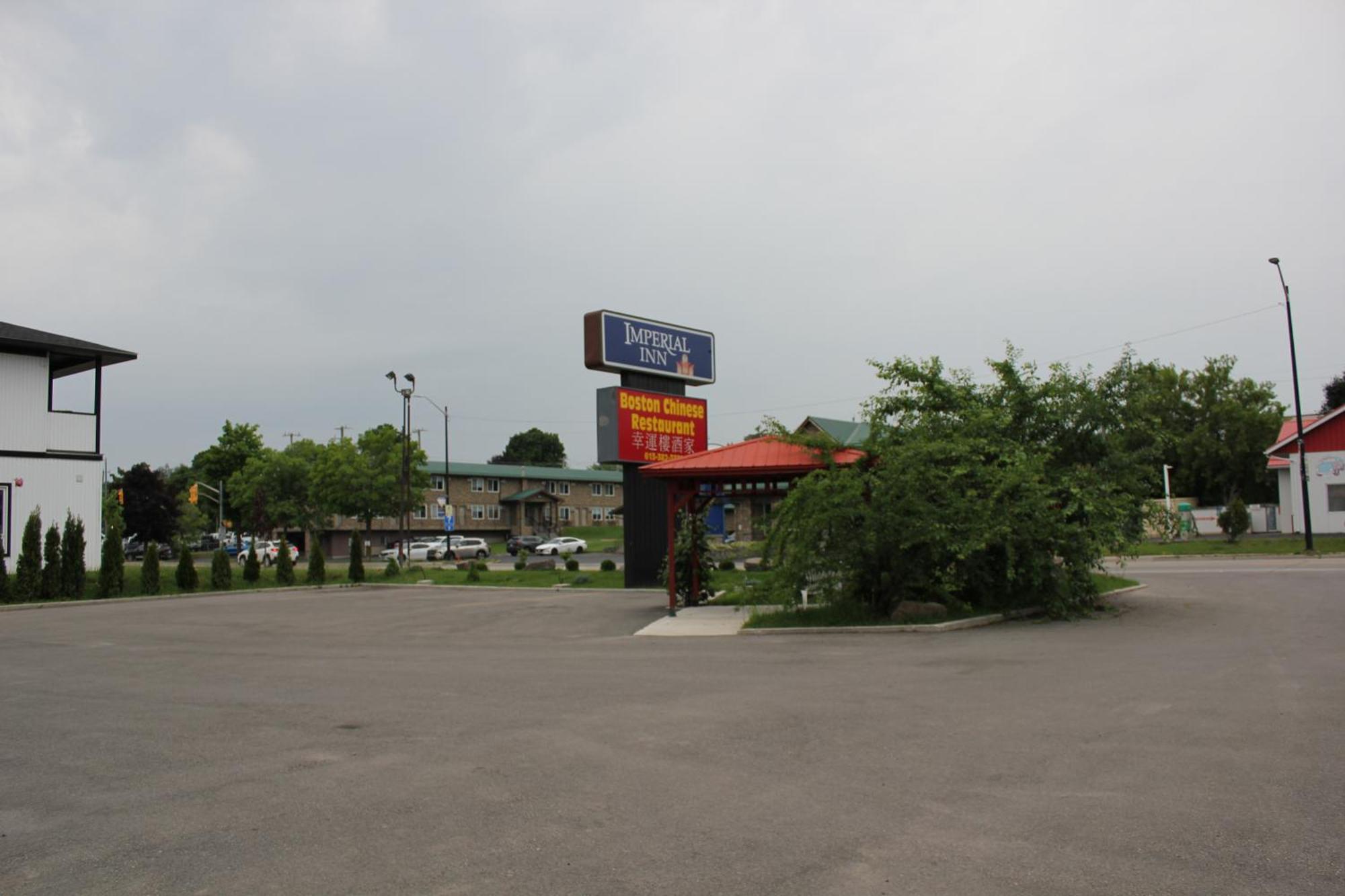 Imperial Inn 1000 Islands Gananoque Exterior foto
